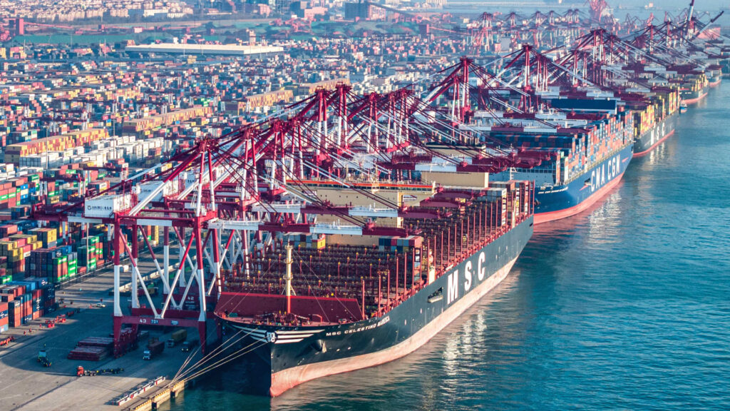 Kun Trump pysäyttää tariffit Meksikossa ja Kanadassa, Kiinan toiminta