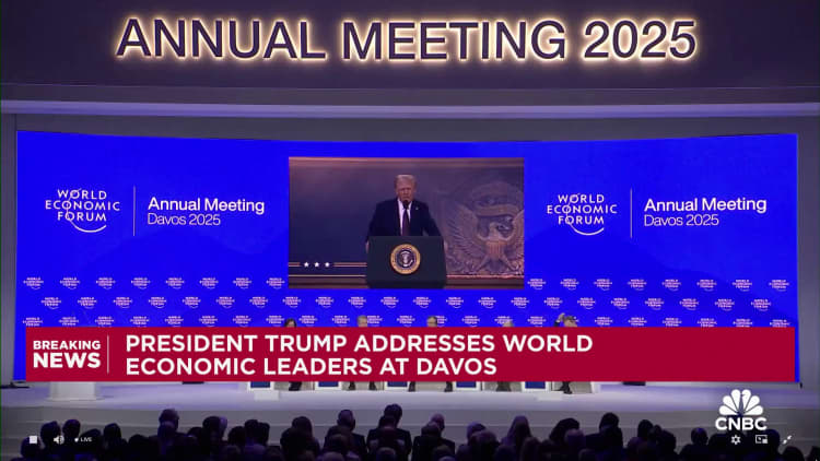 Presidentti Donald Trump: Haluaisin tavata Putinin ja saada Venäjän ja Ukrainan sodan päättyen