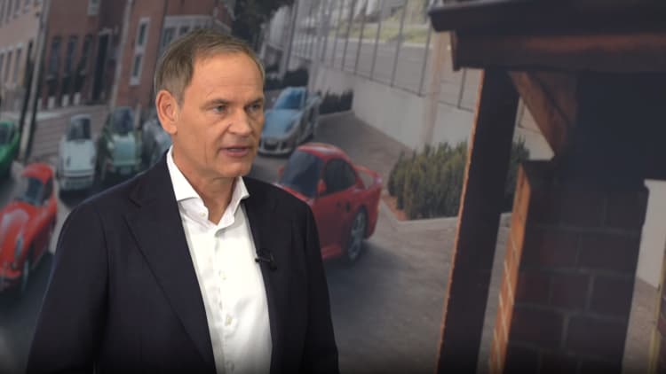 Katso CNBC: n koko haastattelu Porsche -toimitusjohtajan Oliver Blume kanssa