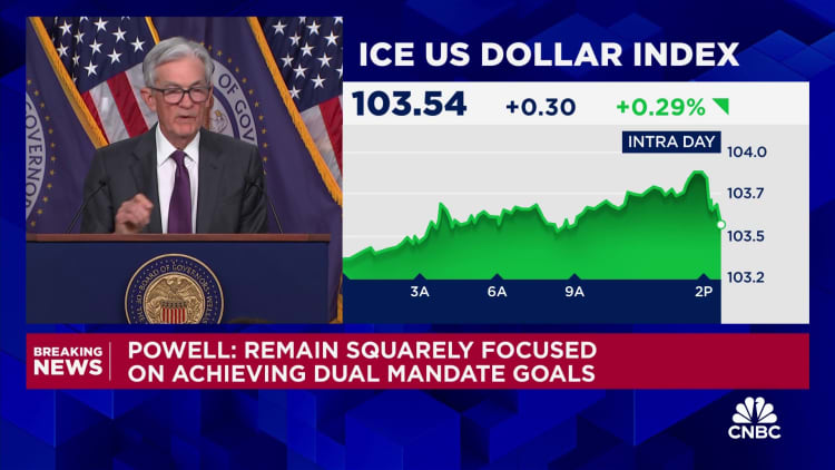 Fed -puheenjohtaja Powell: Näemme edelleen vankkaa kovaa taloudellista tietoa, tullit voivat viivästyttää edelleen etenemistä