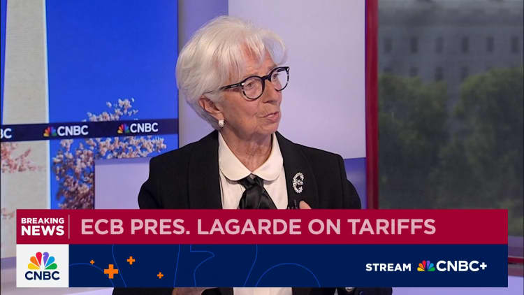 EKP: n Lagarde sanoo toivovansa, että Trump ei ampu Fed's Powellia