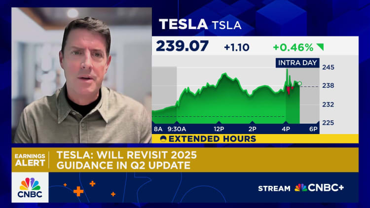 Kiinan paristojen tariffit saattavat lopulta maksaa korkeat tariffit, FMR sanoi. Teslan presidentti