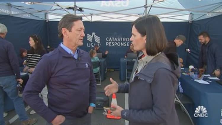 USAA: n toimitusjohtaja kehottaa vakuutusmaksuuudistuksia LA -tulipalojen jälkeen