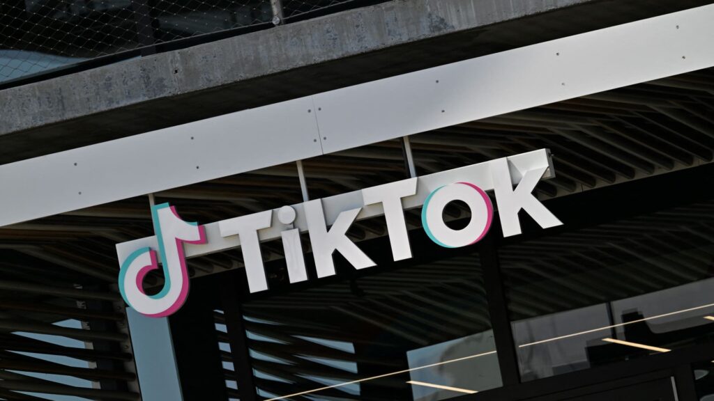 Irlanti sakot Tiktok 530 miljoonaa euroa EU: n käyttäjätietojen lähettämisestä Kiinaan