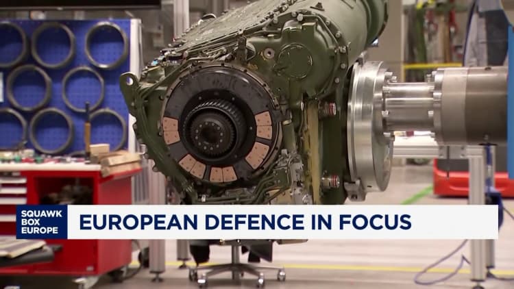 Kuinka Saksan kamppaileva autoteollisuus voi olla avainasemassa Euroopan puolustuspuomissa