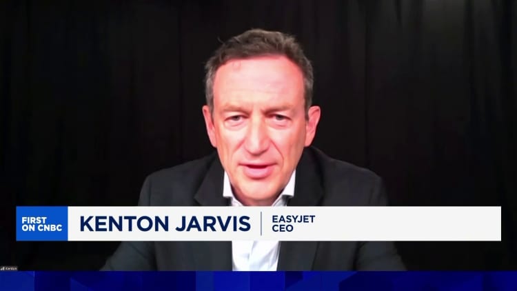 Matkakysyntä näyttää hyvältä kesäksi, mutta tarjonta on suhteellisen rajoitettu, sanoo EasyJet -toimitusjohtaja