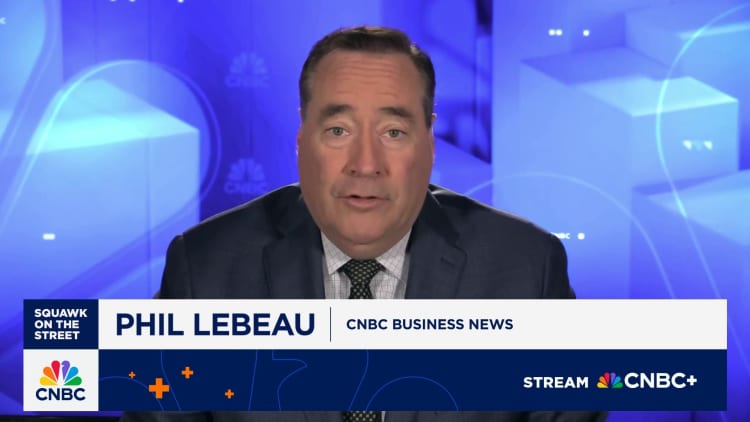 Elon Musk keskittyy Teslaan ja avainkäynnistyksiin