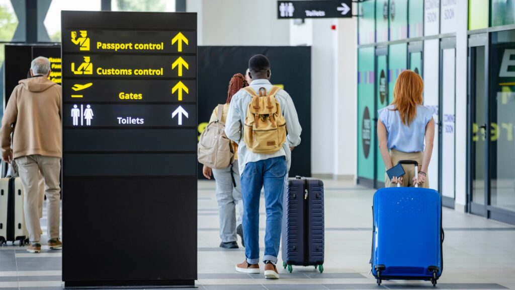 Matkakulut ulkomailta turisteista voivat laskea 8,5 miljardia dollaria vuonna 2025