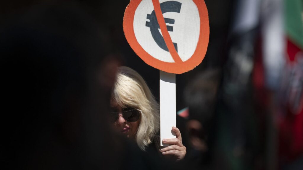 Bulgarian on tarkoitus liittyä euroalueelle. Sen kansalaiset eivät ole vakuuttuneita