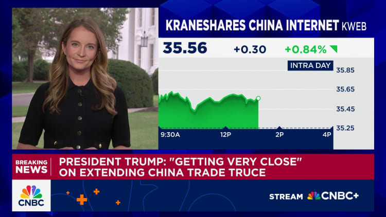 Mitä tietää Trumpin tariffeista ja tulevista määräaikoista