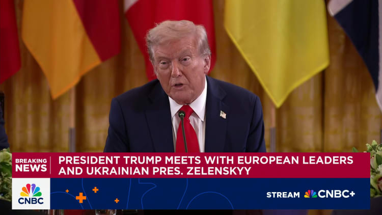 Presidentti Trump, Ukrainan presidentti Zelensky ja Euroopan unionin johtajat tapaavat Valkoisessa talossa