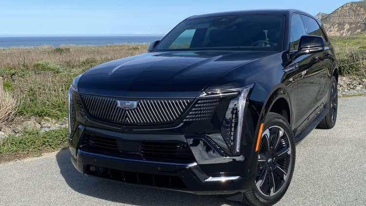 Kuinka Cadillac on ylellinen sähköauton johtaja