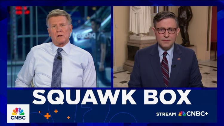 Talon puhuja Mike Johnson Epsteinin papereilla: Haluamme amerikkalaisten näkevän sen