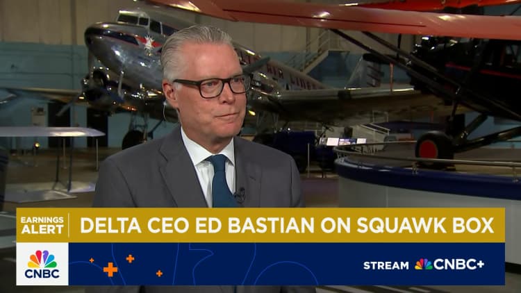 Delta Air Linesin toimitusjohtaja Ed Bastian: Q3 -tulokset edustavat noin 60% teollisuuden kokonaisvoitoista