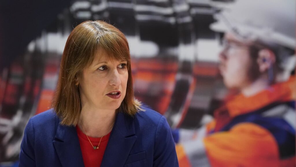 Minimipalkan korotus maksimaalisilla seurauksilla