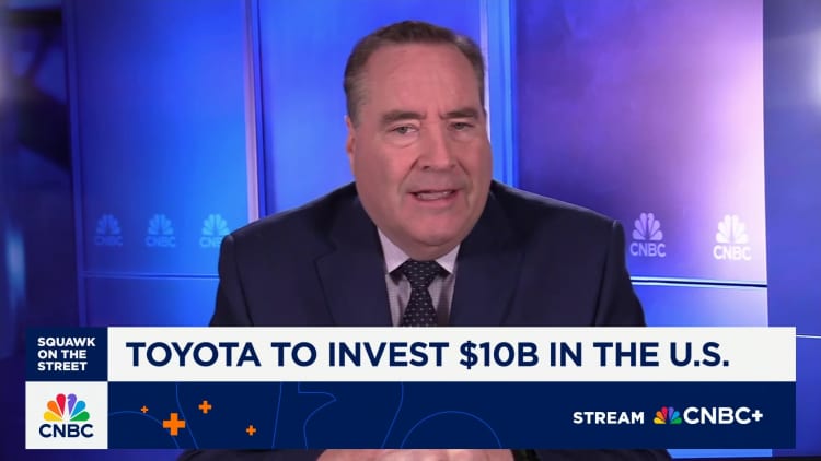 Toyota avaa akkutehtaan Pohjois-Carolinaan, vahvistaa 10 miljardin dollarin investoinnin Yhdysvaltoihin.