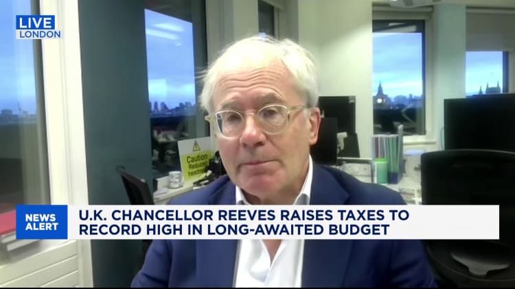OBR:n ekonomisti: Britannian budjetti ei ole parantanut kasvunäkymiä