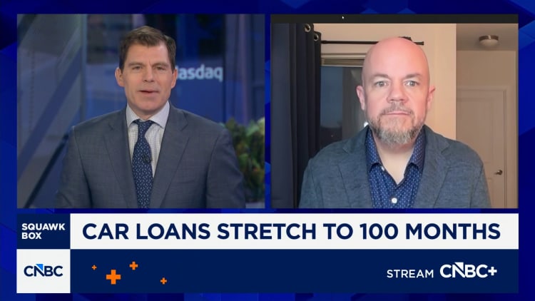 Uuden auton keskihinta nousee tänä vuonna 50 000 dollariin, sanoo Kelley Blue Bookin Sean Tucker.