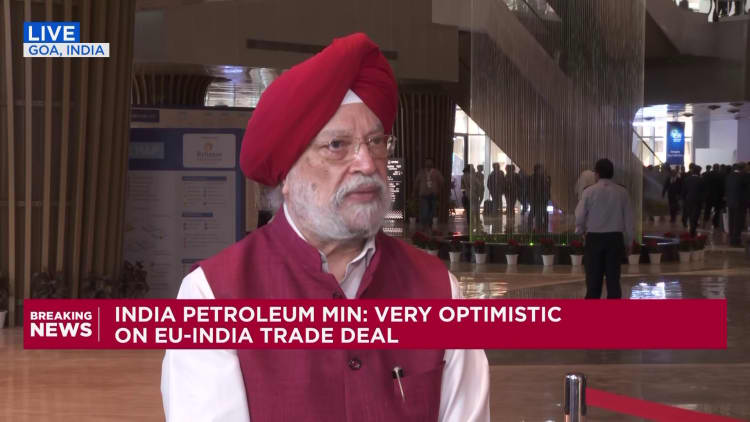 Intian öljyministeri: Olen optimistinen EU:n ja Intian välisen kauppasopimuksen suhteen