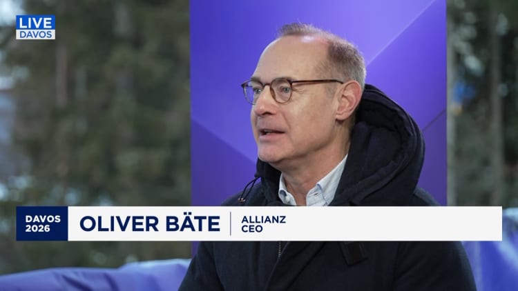 Yrittää etsiä kohinan läpi signaalia: Allianzin toimitusjohtaja