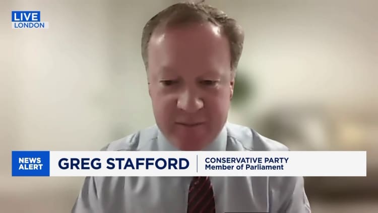 Opposition kansanedustaja: Yhdistyneen kuningaskunnan pääministeri Starmer ei kaipaa poliittista maailmaa