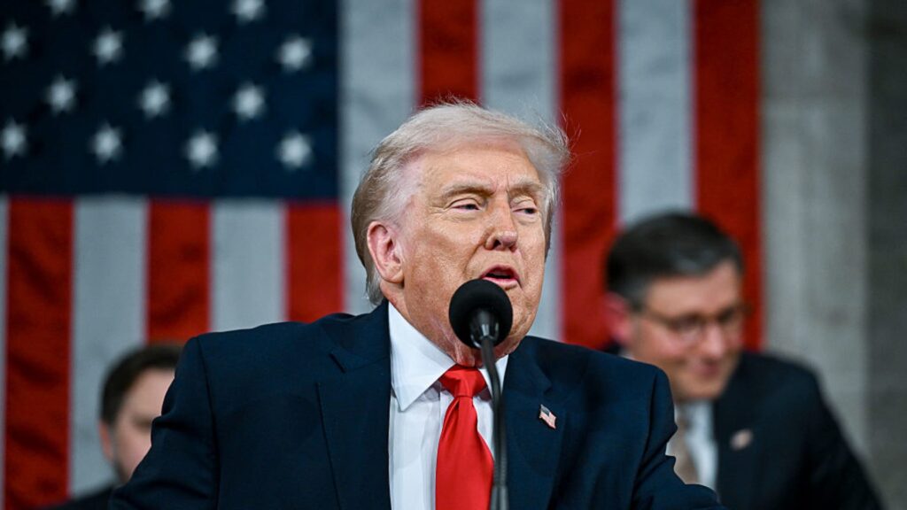 Trump uhkaa Irania unionin tilalla