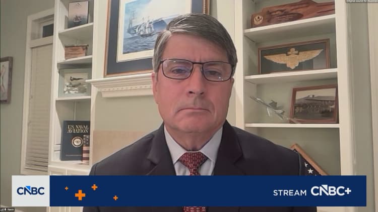 Salmen jännitteet uhkaavat öljyn tarjontaa ja nostavat maailmanlaajuista riskipreemiota