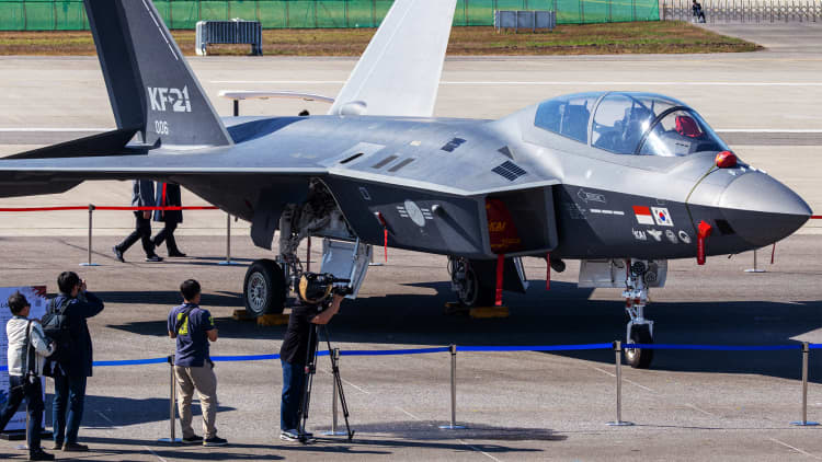 Etelä-Korea haluaa tulla yhdeksi maailman suurimmista asekauppiaista