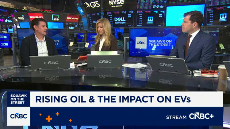 DVx Venturesin Jon McNeill sanoo, että mitä pidempään Iranin sota kestää, sitä houkuttelevampia sähköajoneuvoista tulee