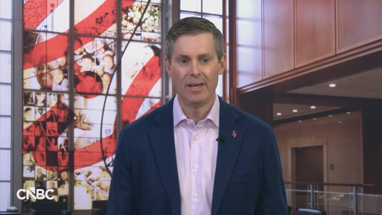 Eli Lilly Toimitusjohtaja: Pilleritarjontamme voi saavuttaa planeetan