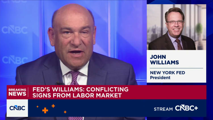 New Yorkin keskuspankin presidentti Williams pelkää, että sota hidastaa kasvua ja pahentaa inflaatiota