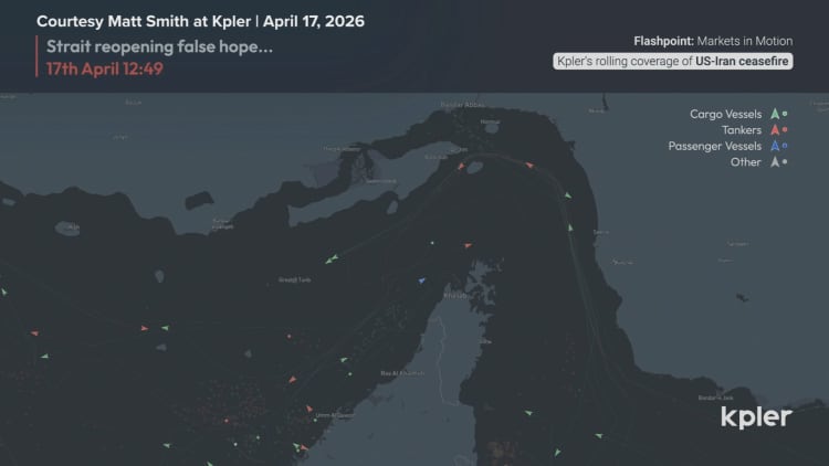 Katso, että tankkerit ja rahtialukset eivät pääse yli Hormuzin salmen Iranin julistamisen jälkeen