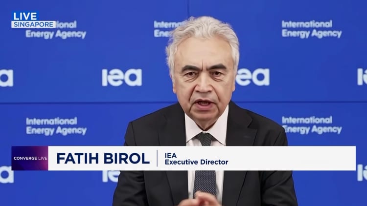 IEA:n pääjohtaja: Eurooppa kohtaa kesän matkustushäiriöitä lentopolttoaineen kysynnän kasvaessa