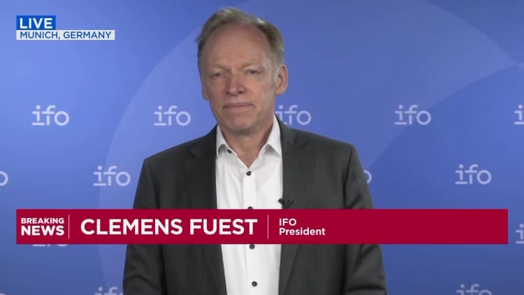 Ifon puheenjohtaja Clemens Fuest sanoo saksalaisten yritysten pelkäävän 