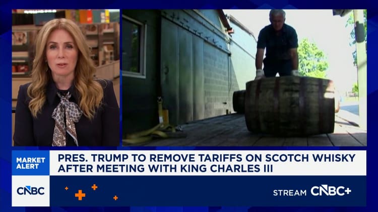 Pres. Trump poistaa skotlantilaisen viskin tullit 