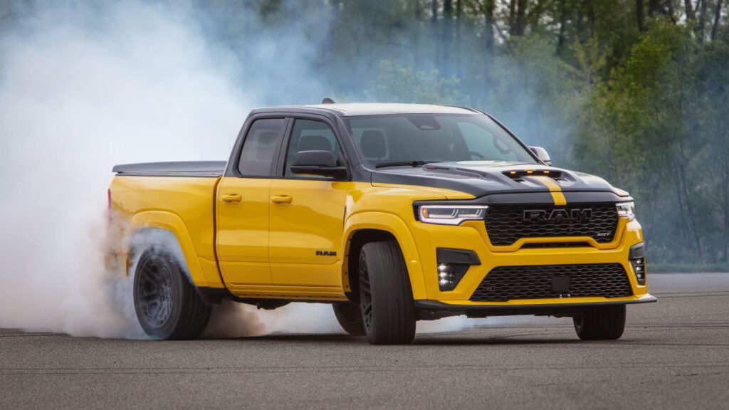 Uudessa Ram Rumble Bee -lihastrukissa on 777 hevosvoimaa ja huippunopeus 170 mph