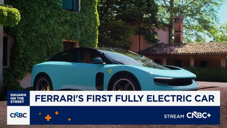 Ferrari julkisti ensimmäisen täyssähköauton
