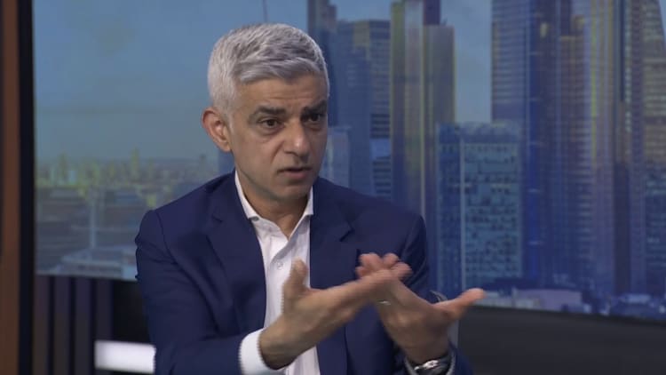 Sadiq Khan: Britannian pitäisi liittyä takaisin EU:hun