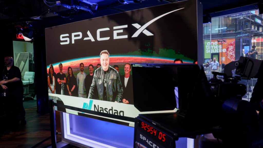 Musk nousee 10 prosentin onnistumismahdollisuudesta 2 biljoonan dollarin arvoon