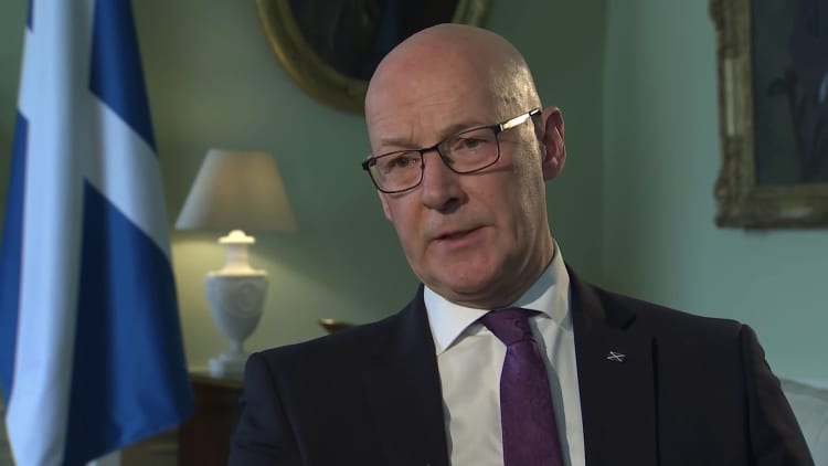 Katso koko CNBC:n haastattelu Skotlannin pääministerin John Swinneyn kanssa